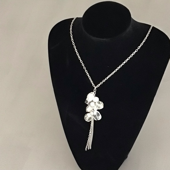 A Trio of White Necklaces! - Picture 6 of 12